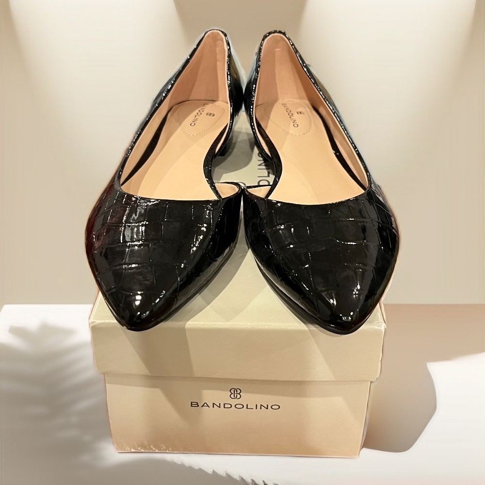 Bandolino Women’s Bowey Flats